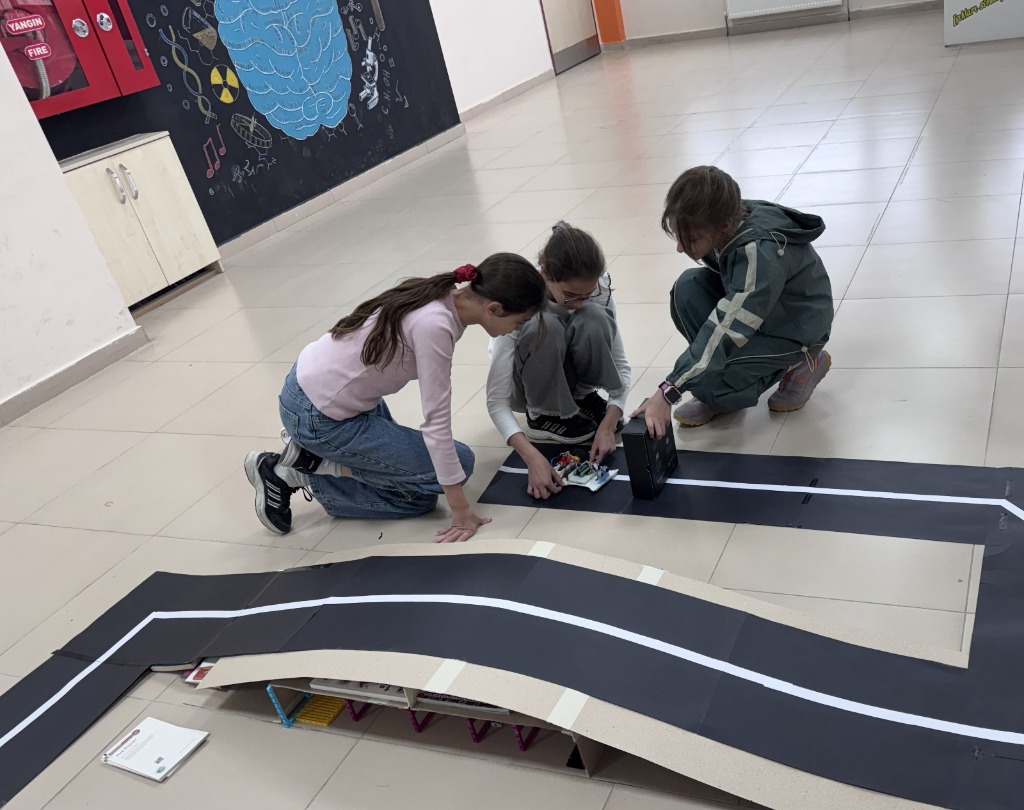 Pistte Robot Çalışması